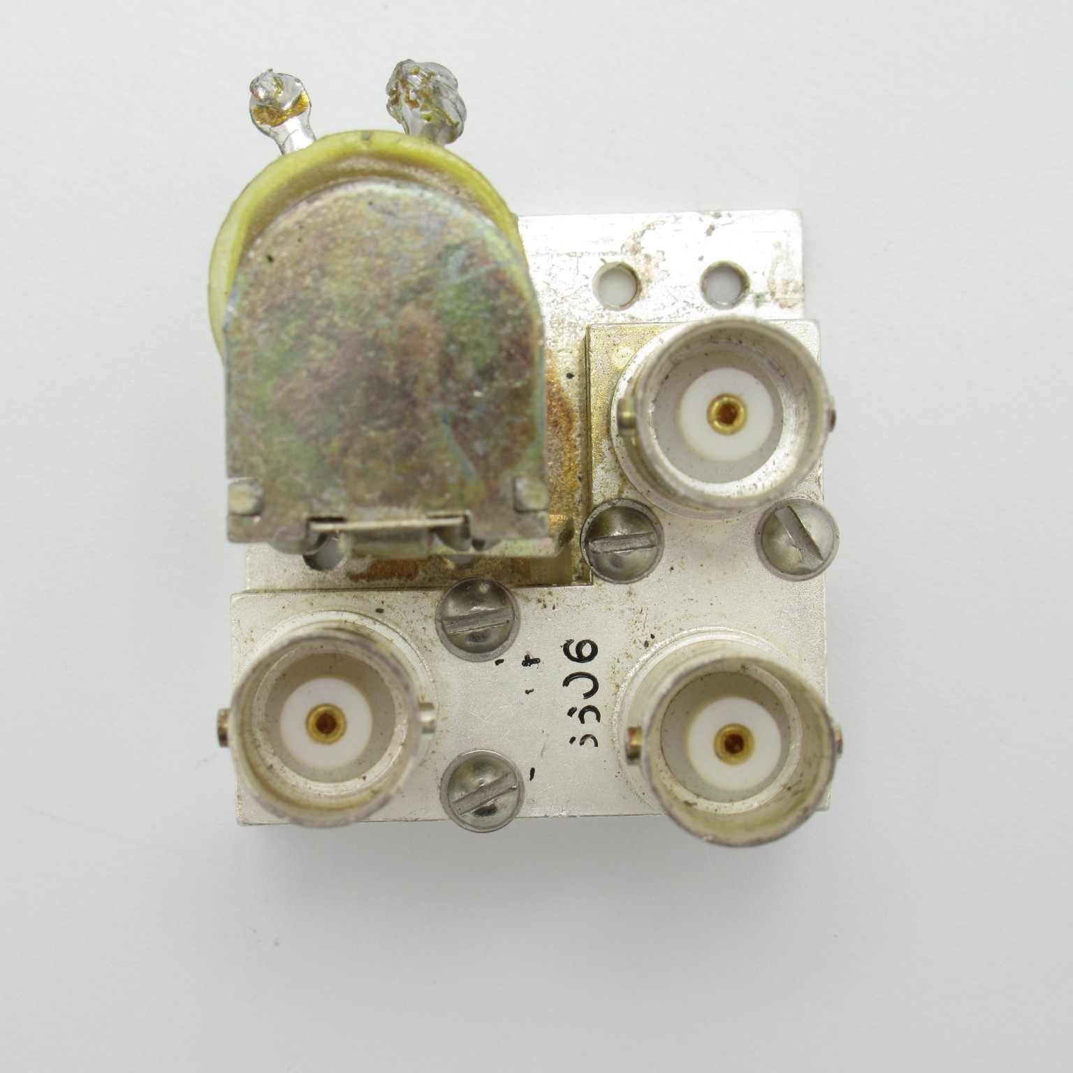 3150100023 Amphenol Coax Relay, SPDT 26vdc (3) BNC Female