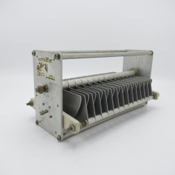 152-14 EF Johnson Variable Capacitor 40-225pf 9kv 0.25" gap 29 plates (Pull)