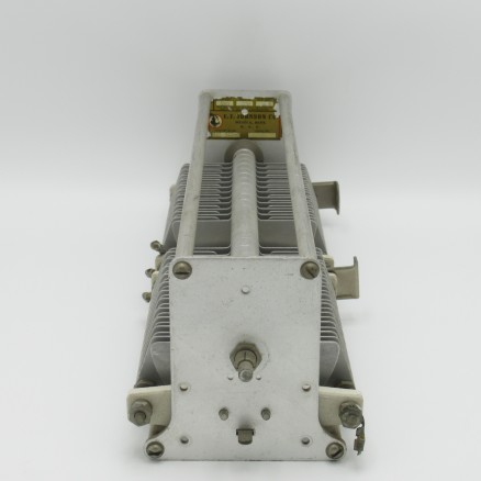 153-511-3 Johnson Air Variable Capacitor, Dual Section, 31-151pf, 5kv, Spacing: 0.175”, 23 plates per section (Pull)
