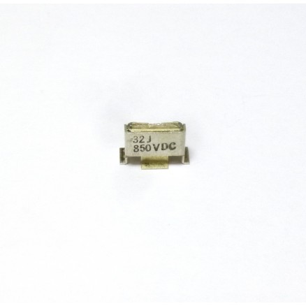 J101-32 Saha Metal Cased Mica Capacitor Case C 32pf 850v (NOS)