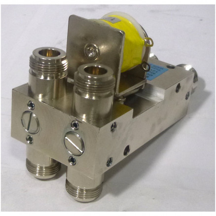 TOHTSU CX-800M 12VDC DPDT UHF Relè Coassiale Antenna SO239 EUR 176,34 - Foto 2